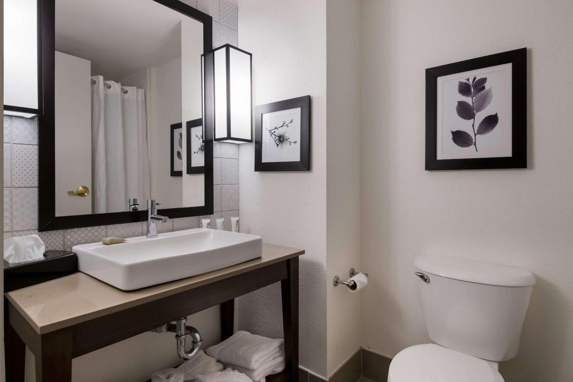 Country Inn & Suites By Radisson, Harrisburg Northeast - Hershey Esterno foto